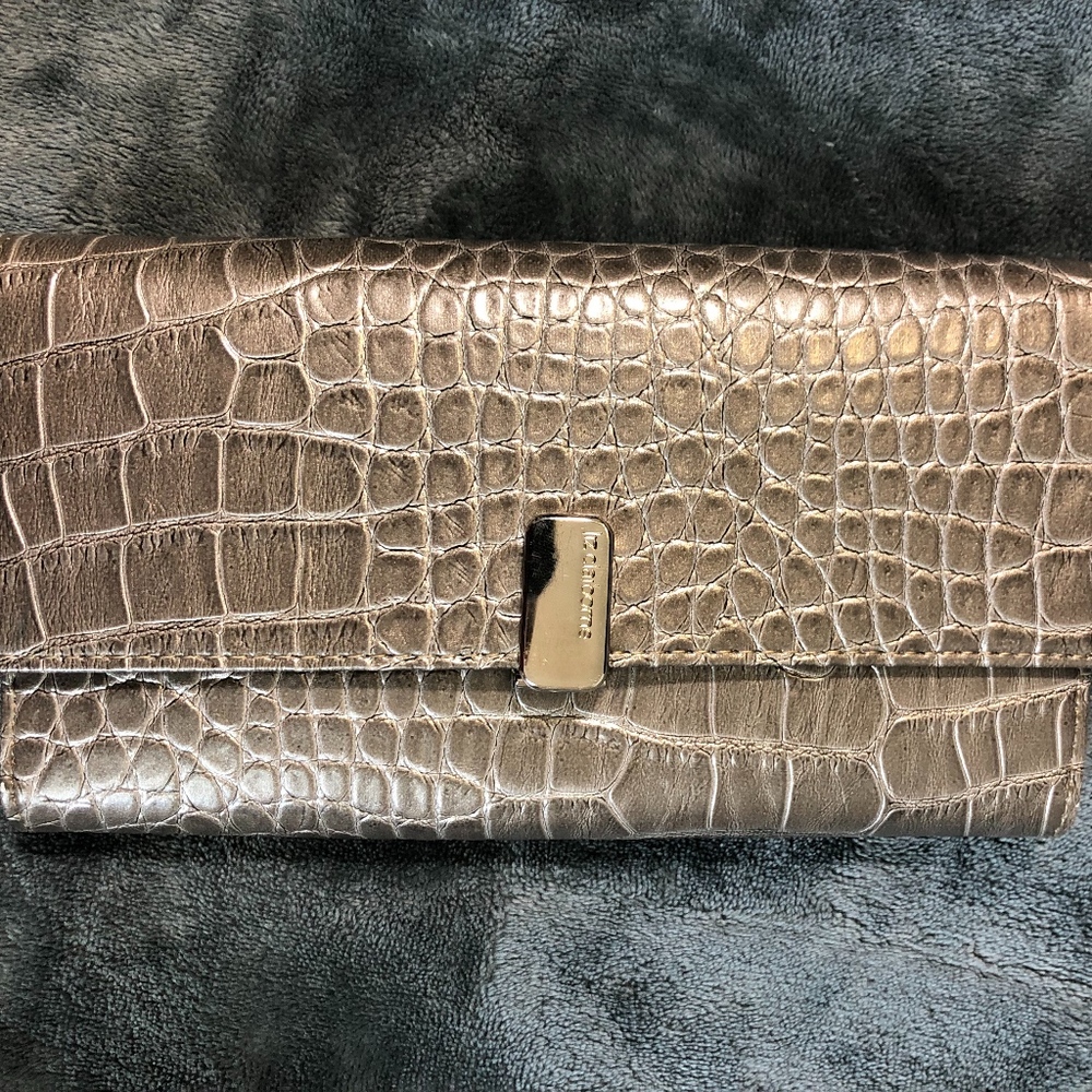 Liz Claiborne Wallet Grey Snakeskin NWOT